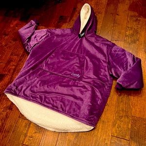 The Comfy Wearable Blanket. One size fits most in purple color. NWT